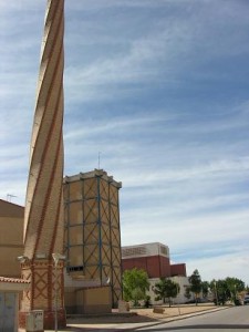 Chimenea destilería en Tomelloso